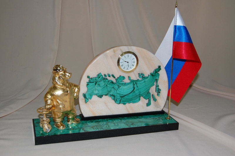 Карта "России"- медведь-нефтяник"